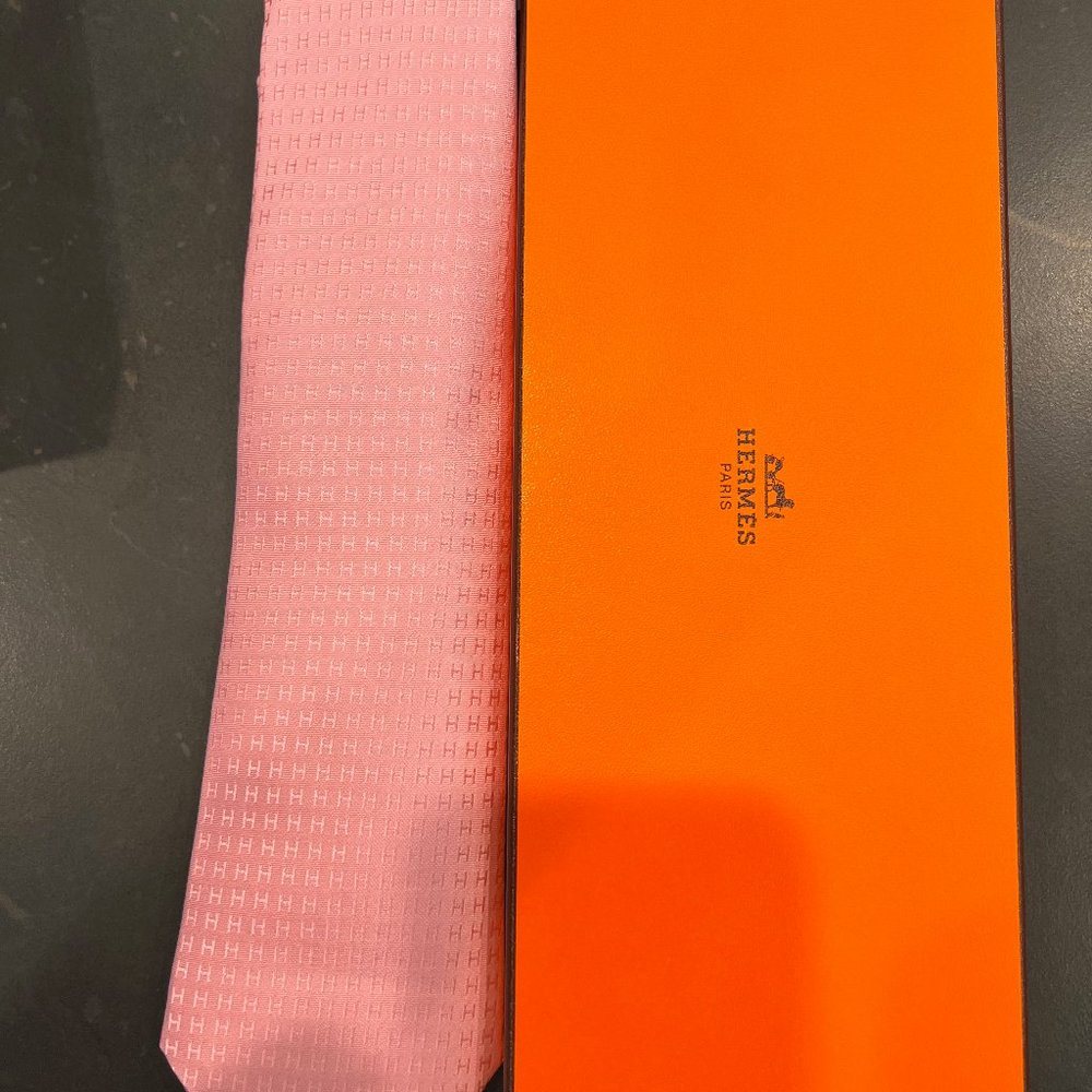 Hermes Mens Silk "H" Tie Pink
